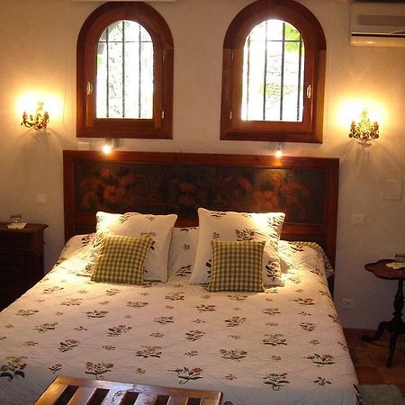 Domaine Du Moulin Hotel แซงต์โรรองต์เดส์อาเบรอส์ ภายนอก รูปภาพ
