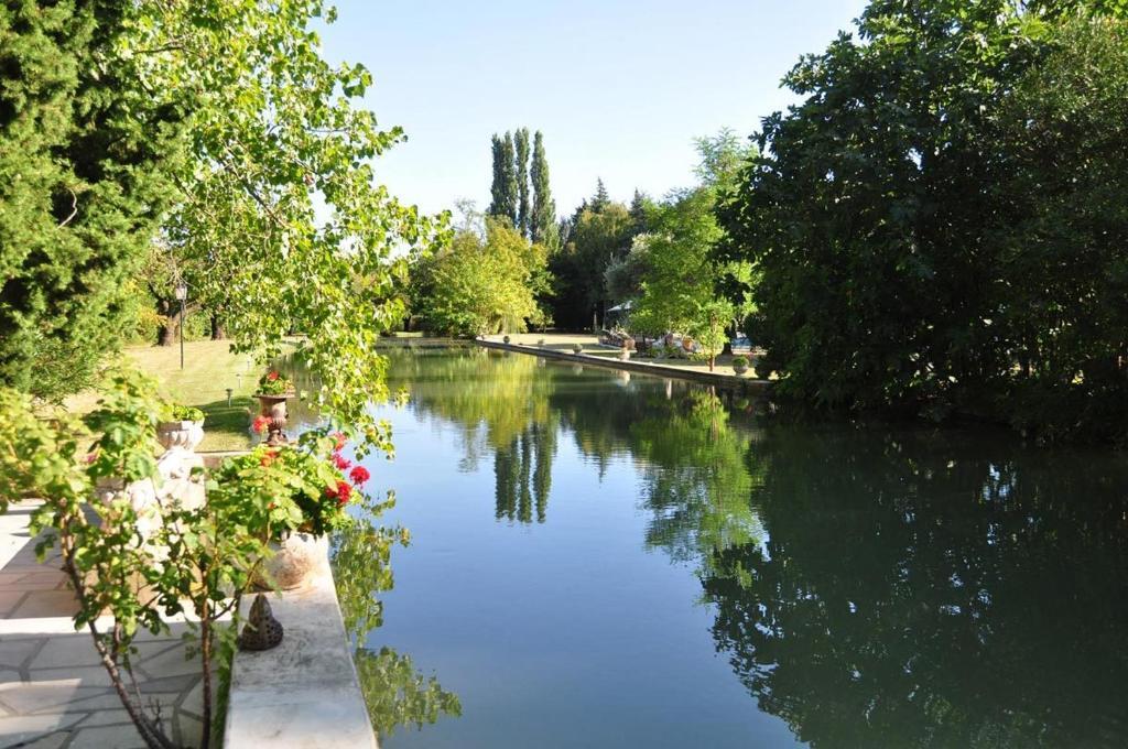 Domaine Du Moulin Hotel แซงต์โรรองต์เดส์อาเบรอส์ ภายนอก รูปภาพ